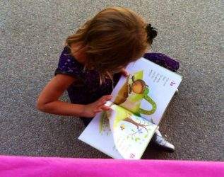 https://sherifink.com/wp-content/gallery/book-exploring-the-garden-with-the-little-rose-new/Exploring_the_Garden_Fan.jpg?t=1718021208